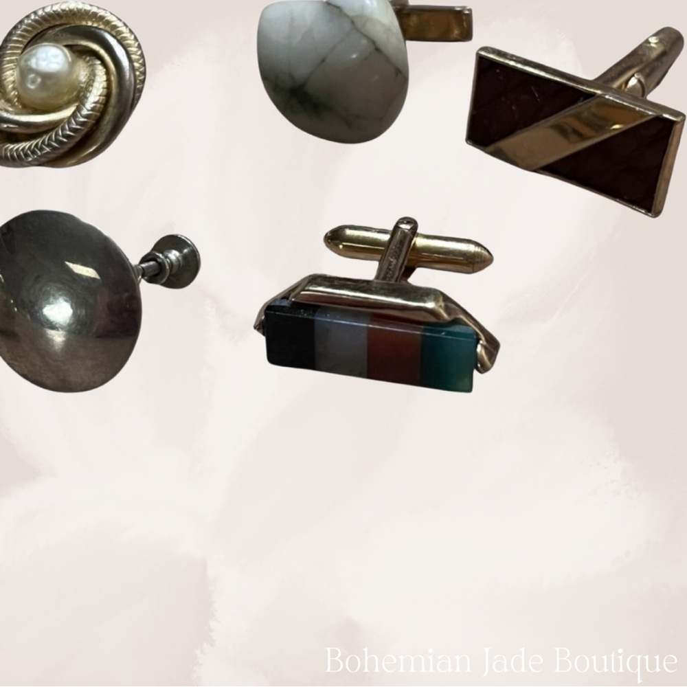 Vintage 9 piece mismatched vintage jewelry mix of clip on earrings & cuff links - Picture 3 of 4